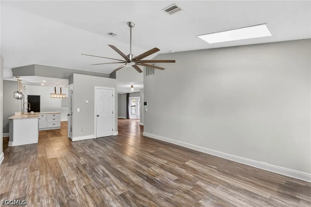 1828 SW 18th Terrace Cape Coral FL 33991