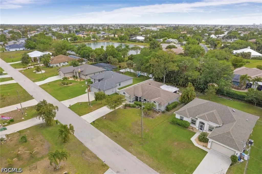 1828 SW 18th Terrace Cape Coral FL 33991