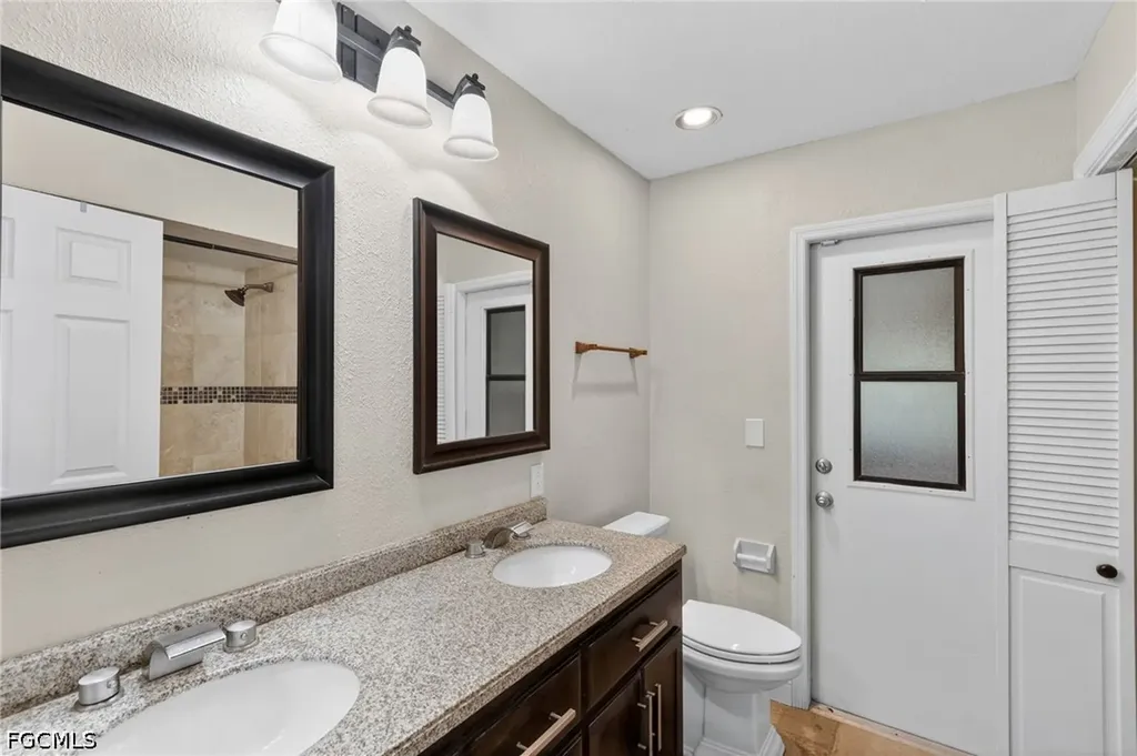 1828 SW 18th Terrace Cape Coral FL 33991