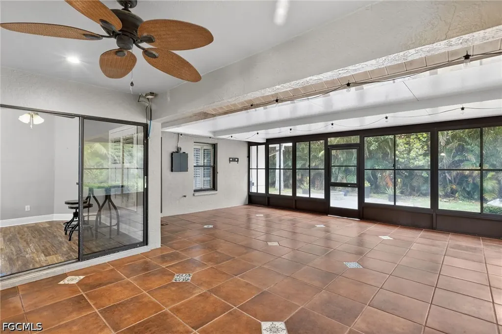 1828 SW 18th Terrace Cape Coral FL 33991