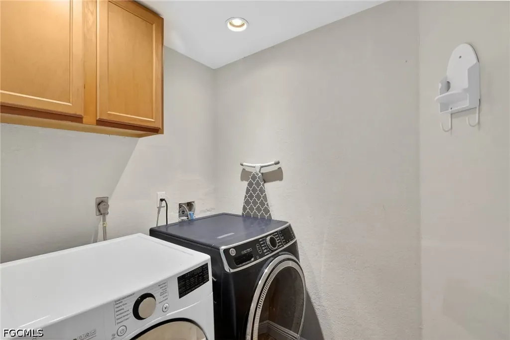 1828 SW 18th Terrace Cape Coral FL 33991