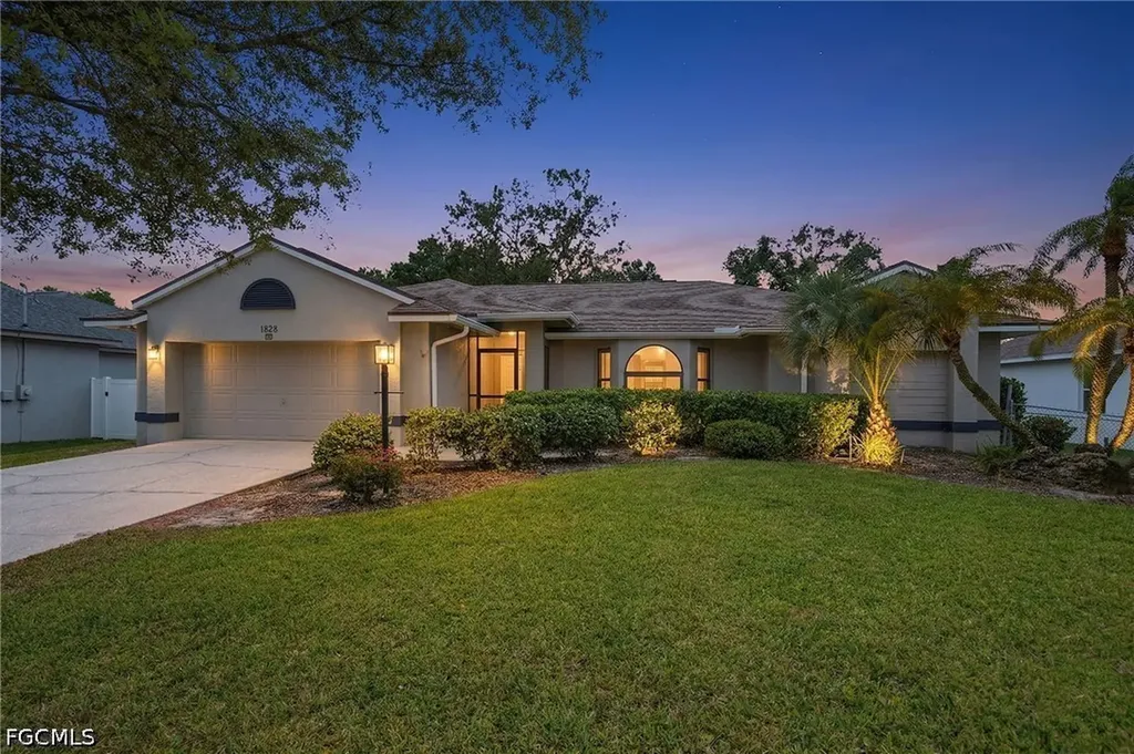 1828 SW 18th Terrace Cape Coral FL 33991