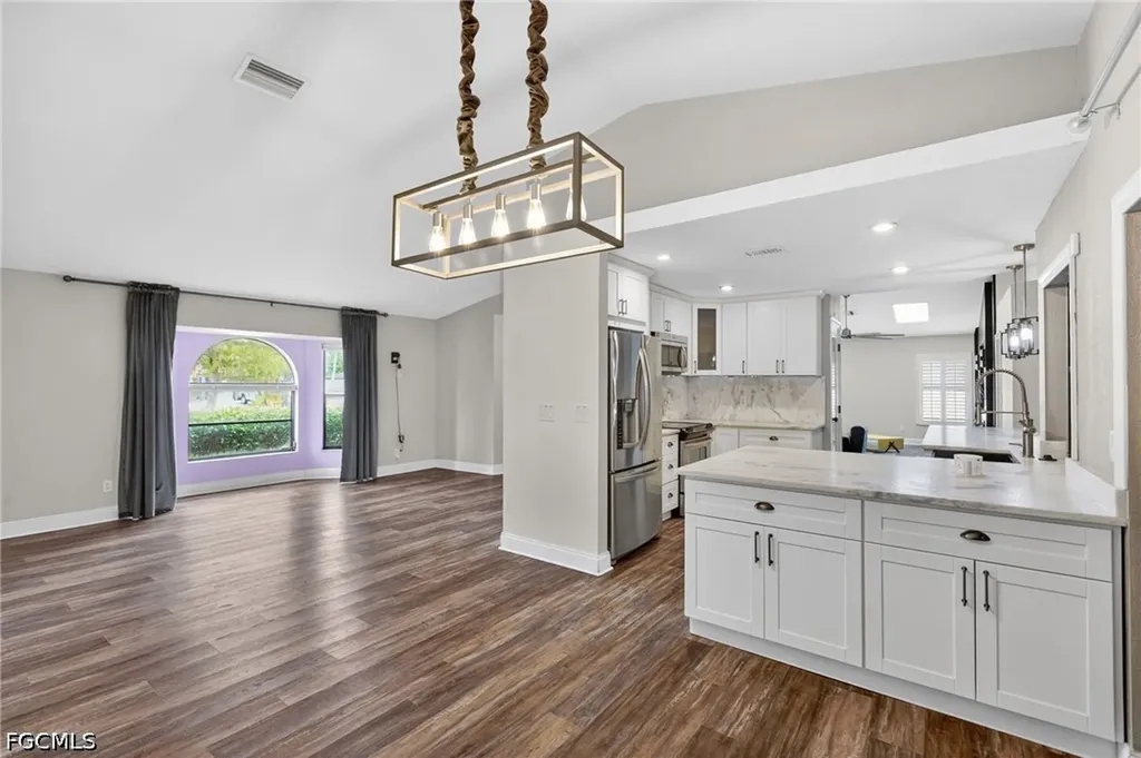 1828 SW 18th Terrace Cape Coral FL 33991