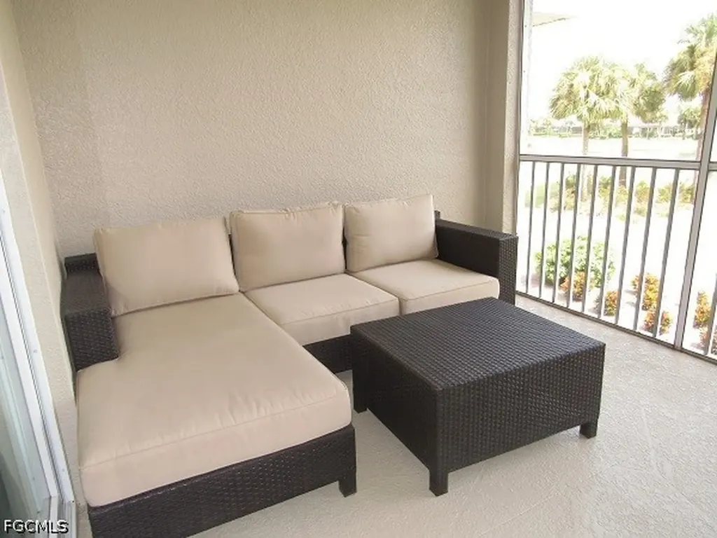 10537 Washingtonia Palm Way Fort Myers FL 33966