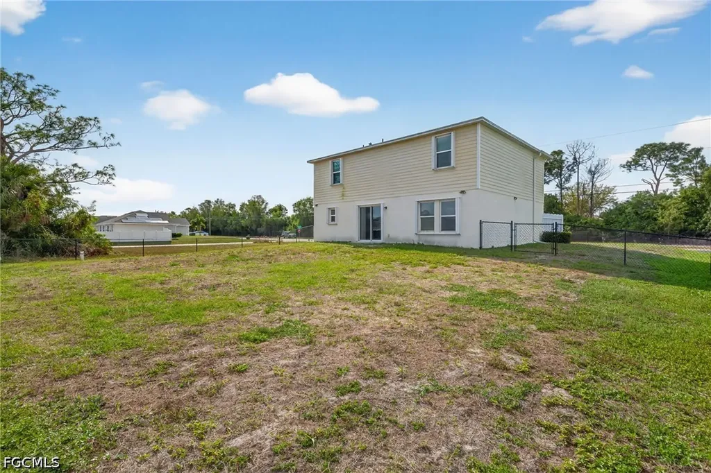 921 Jacaranda Parkway E Cape Coral FL 33909