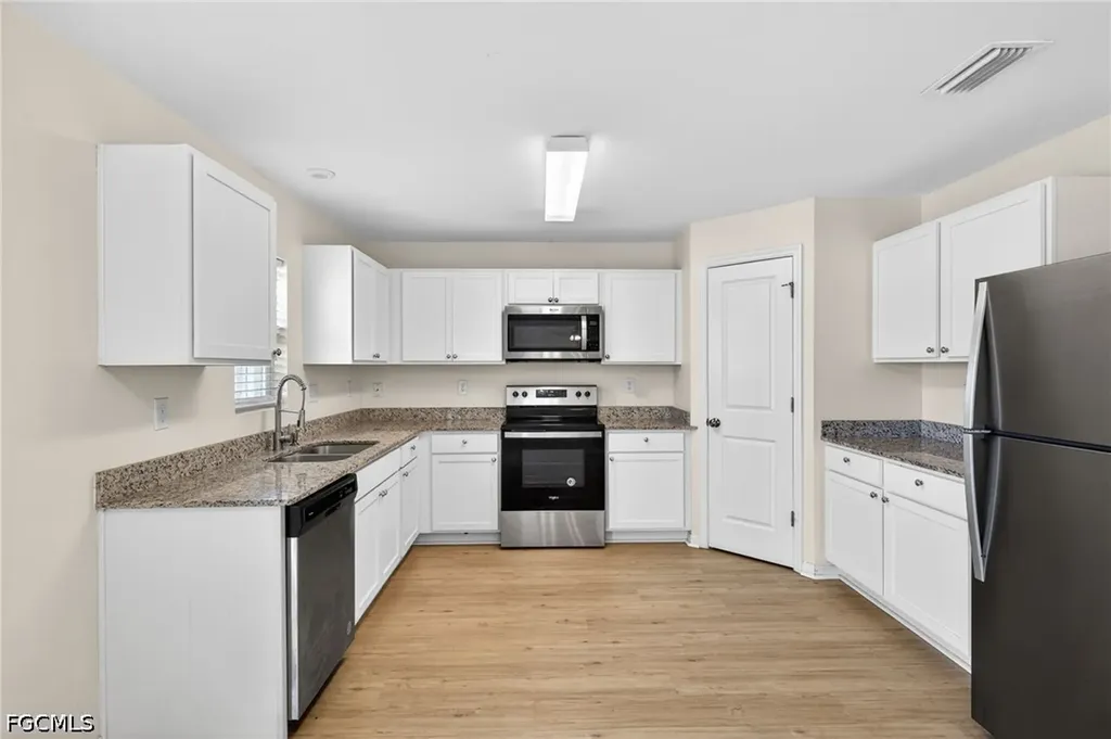 921 Jacaranda Parkway E Cape Coral FL 33909