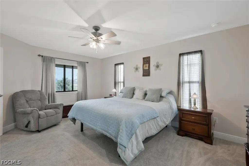 2519 NE 5th Place Cape Coral FL 33909