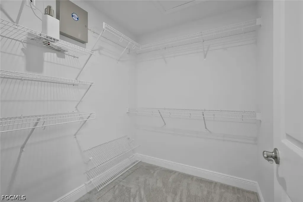 2519 NE 5th Place Cape Coral FL 33909