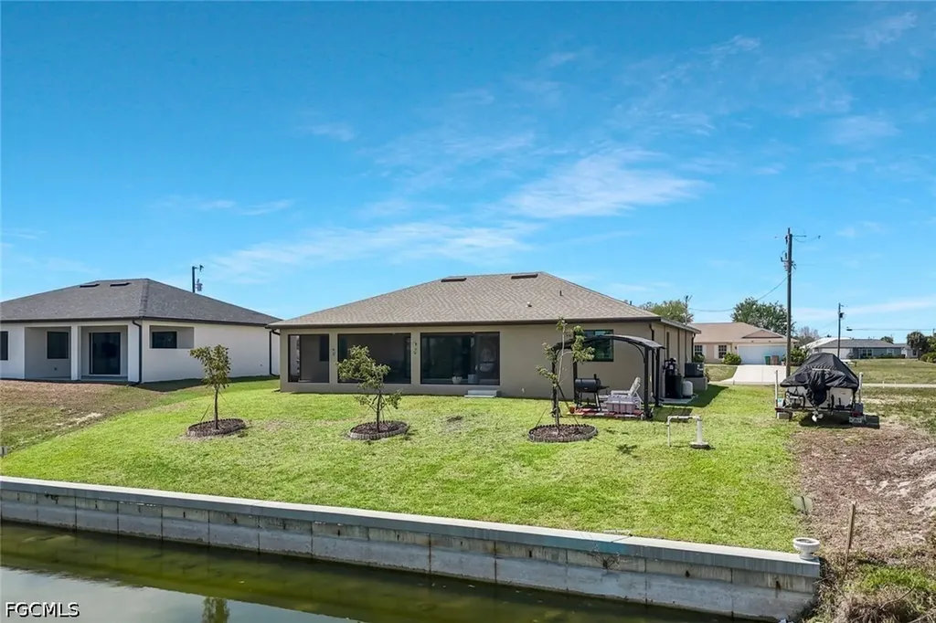 2519 NE 5th Place Cape Coral FL 33909