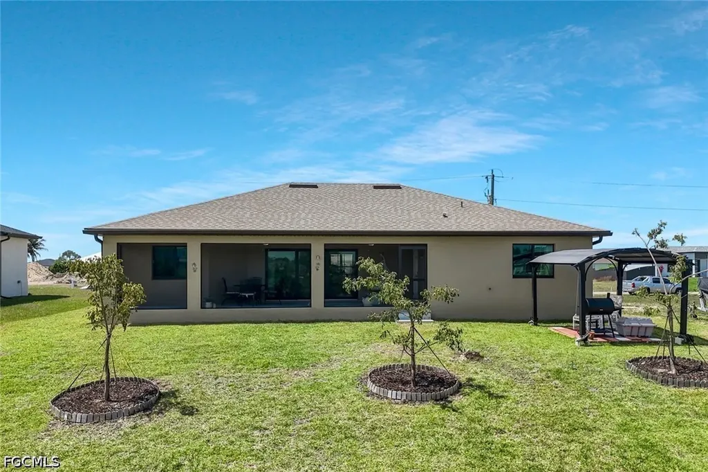 2519 NE 5th Place Cape Coral FL 33909