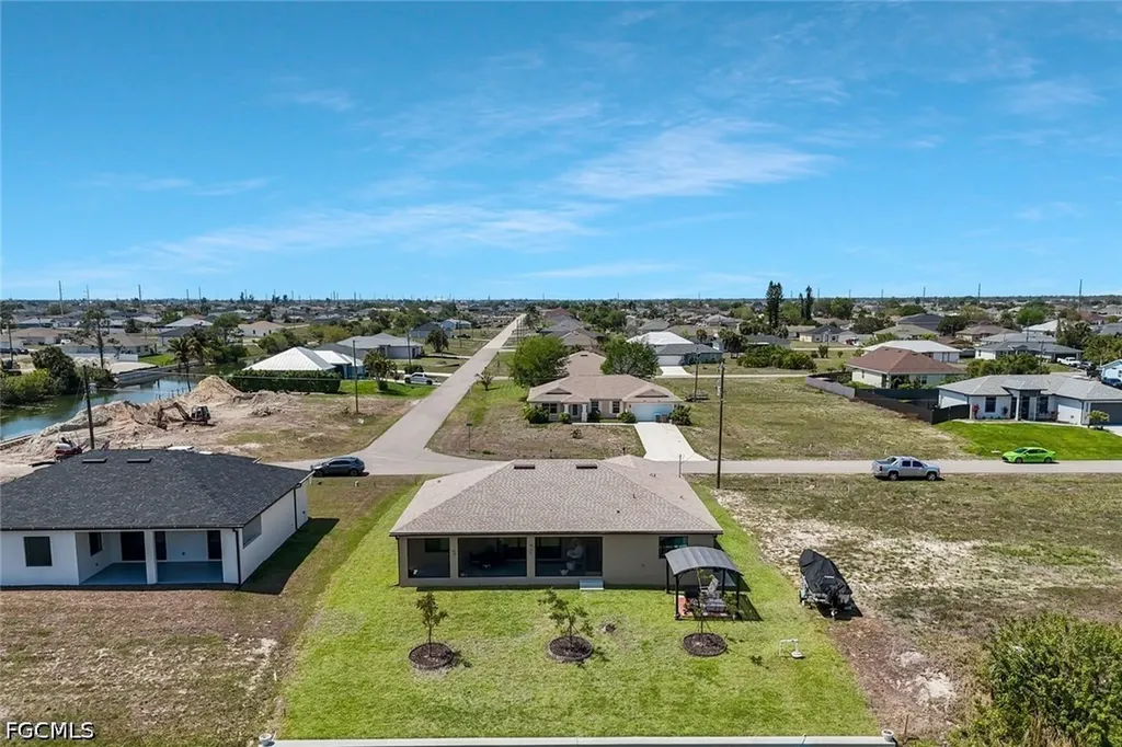 2519 NE 5th Place Cape Coral FL 33909