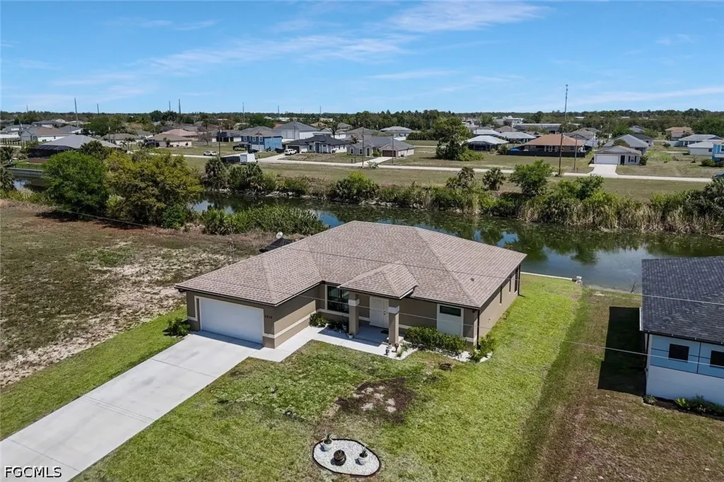 2519 NE 5th Place Cape Coral FL 33909