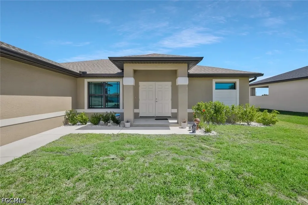 2519 NE 5th Place Cape Coral FL 33909
