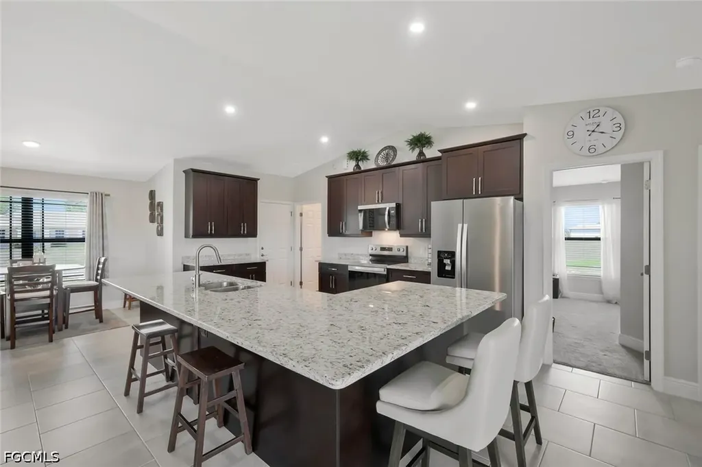 2519 NE 5th Place Cape Coral FL 33909