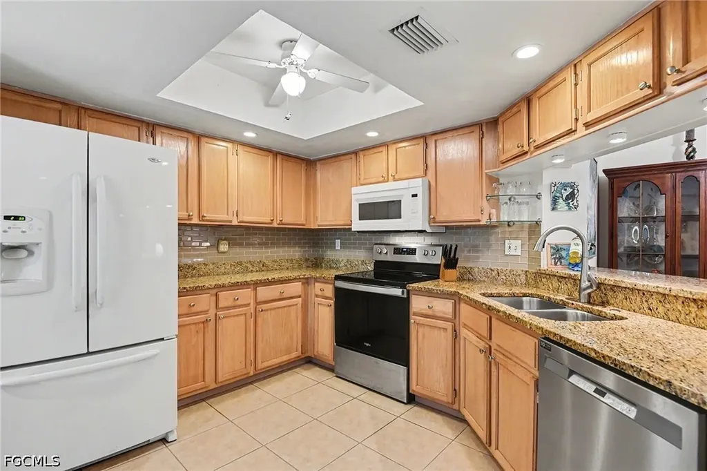 9652 Windsor Gardens Lane Fort Myers FL 33919