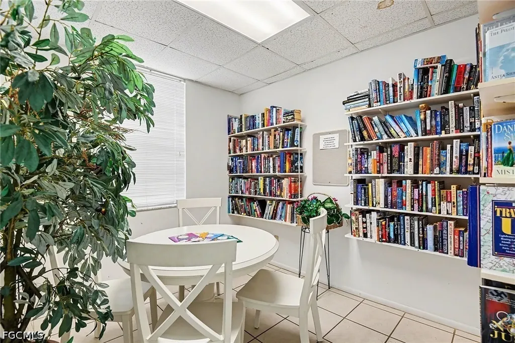 9652 Windsor Gardens Lane Fort Myers FL 33919