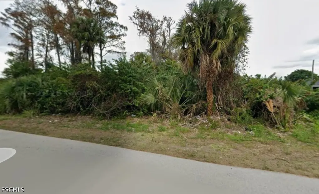 4620 5th Street W Lehigh Acres FL 33971