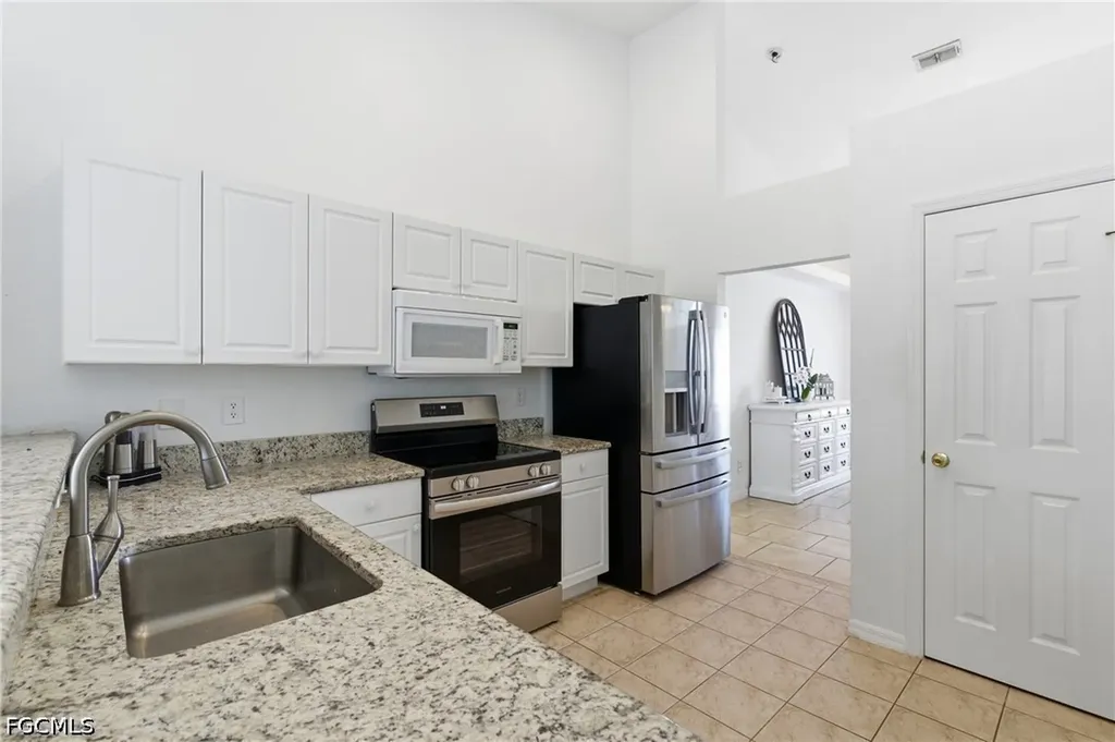 2105 SW 29th Terrace Cape Coral FL 33914