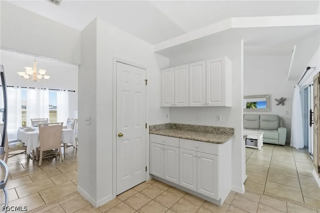 2105 SW 29th Terrace Cape Coral FL 33914