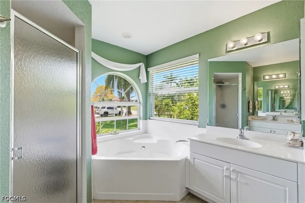 2105 SW 29th Terrace Cape Coral FL 33914
