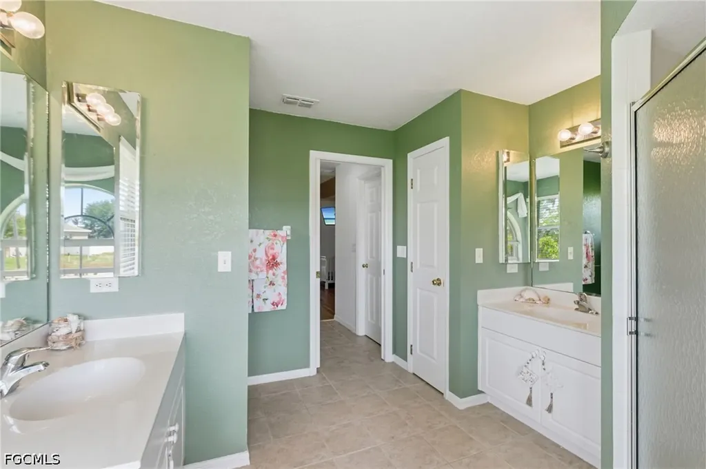 2105 SW 29th Terrace Cape Coral FL 33914