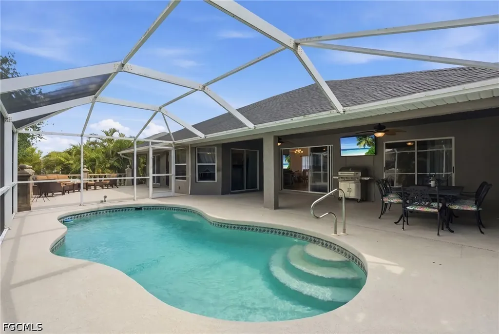 2105 SW 29th Terrace Cape Coral FL 33914