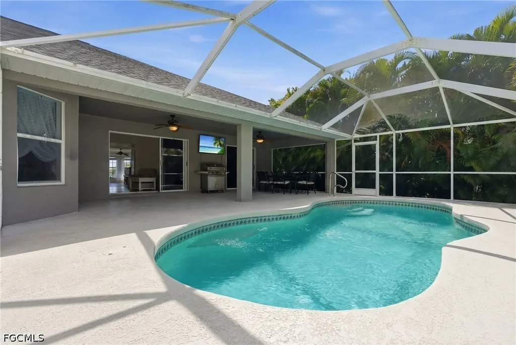 2105 SW 29th Terrace Cape Coral FL 33914