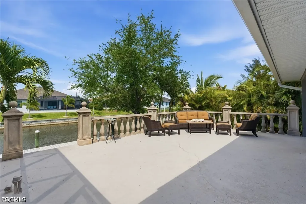 2105 SW 29th Terrace Cape Coral FL 33914