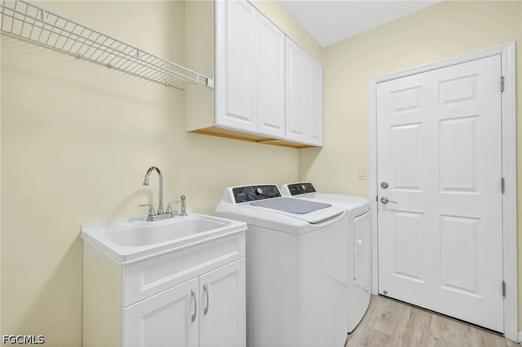 20038 Fiddlewood Avenue North Fort Myers FL 33917