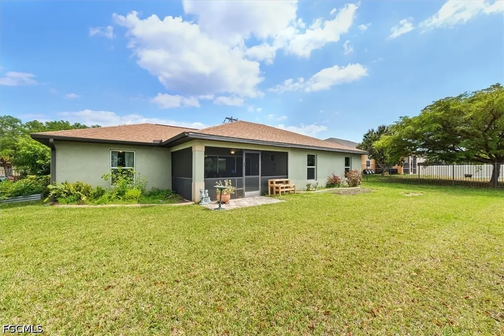 4548 SW 16th Place Cape Coral FL 33914