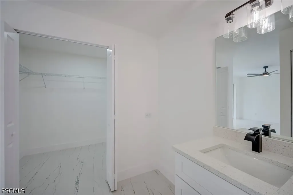 4305 SW 1st Avenue Cape Coral FL 33914