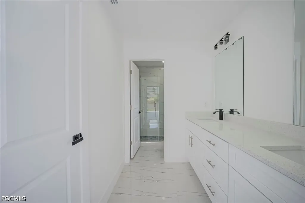 4305 SW 1st Avenue Cape Coral FL 33914