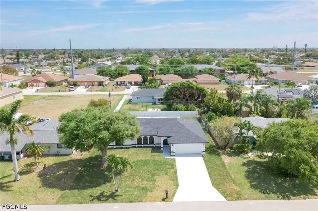 4305 SW 1st Avenue Cape Coral FL 33914