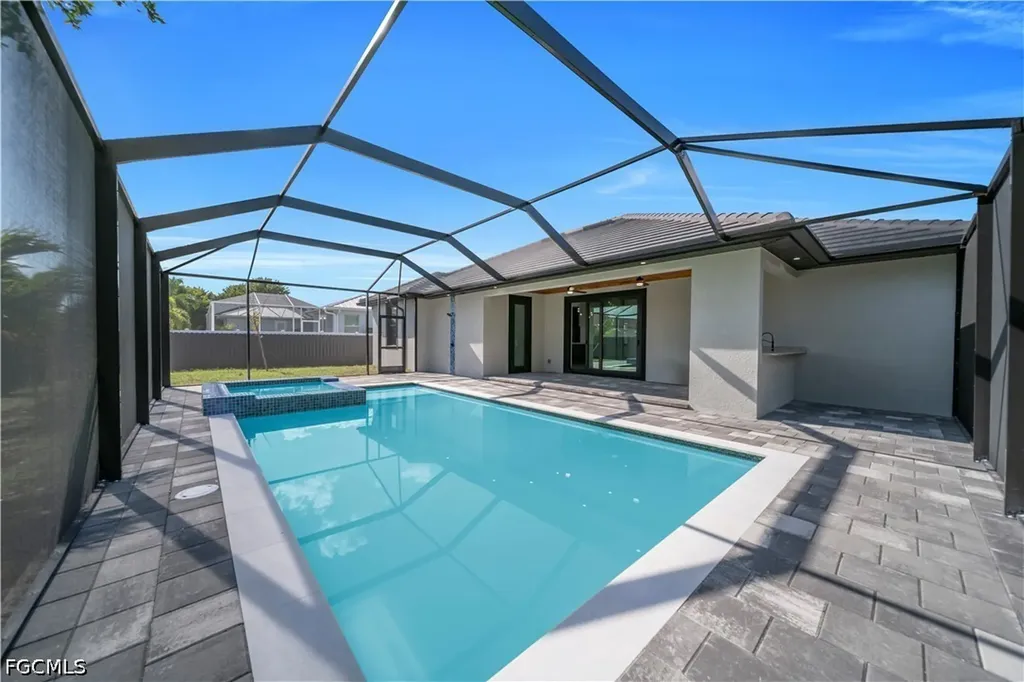 2304 SW 20th Street Cape Coral FL 33991