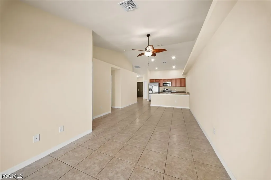 2820 SW 7th Place Cape Coral FL 33914