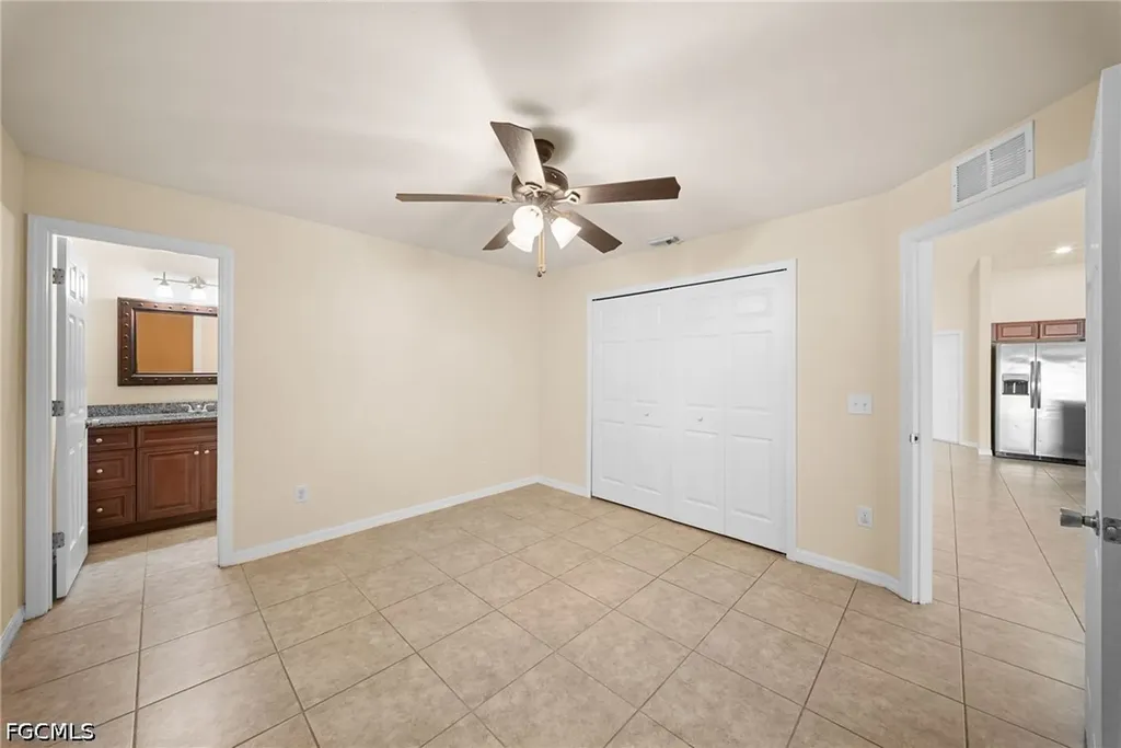 2820 SW 7th Place Cape Coral FL 33914