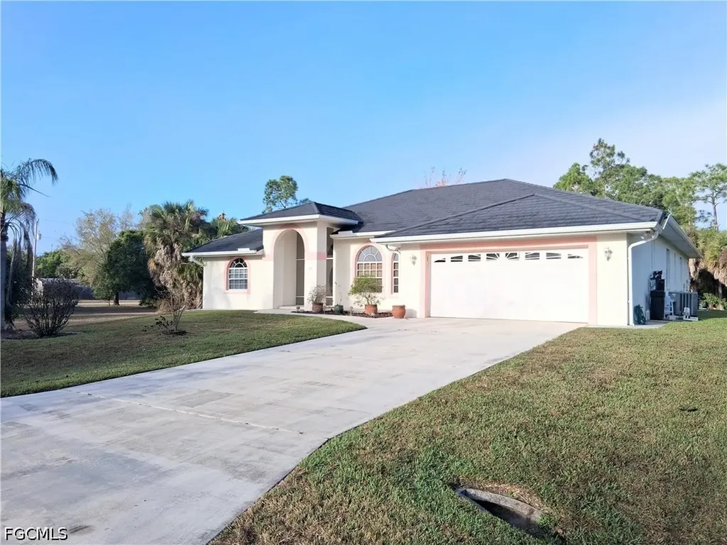 503 Poinsettia Avenue Lehigh Acres FL 33972