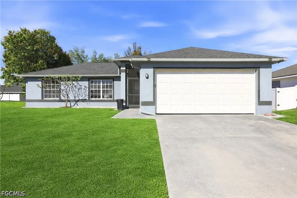 1818 SW 4th Avenue Cape Coral FL 33991