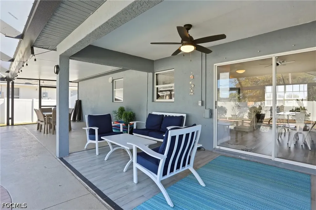 1818 SW 4th Avenue Cape Coral FL 33991