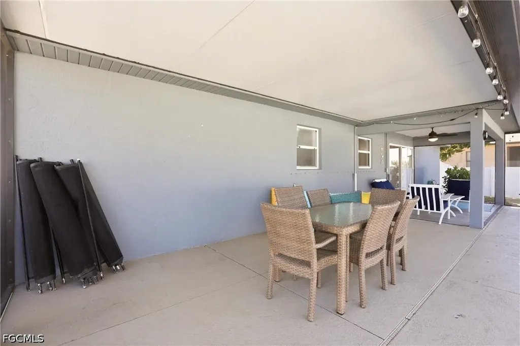 1818 SW 4th Avenue Cape Coral FL 33991
