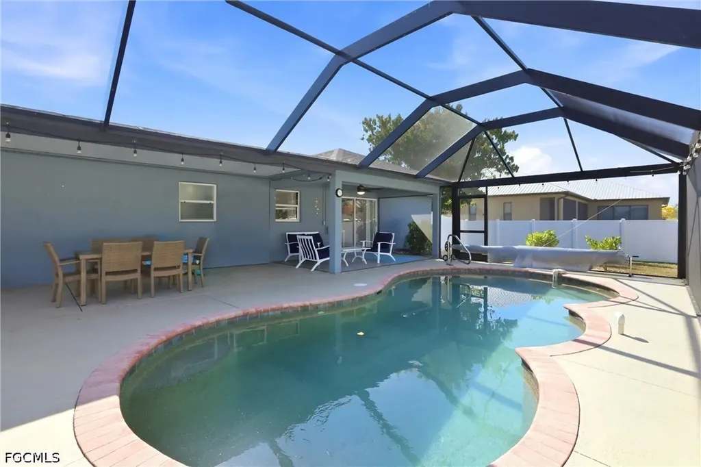 1818 SW 4th Avenue Cape Coral FL 33991