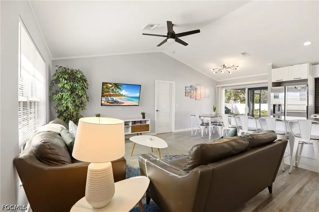 1818 SW 4th Avenue Cape Coral FL 33991