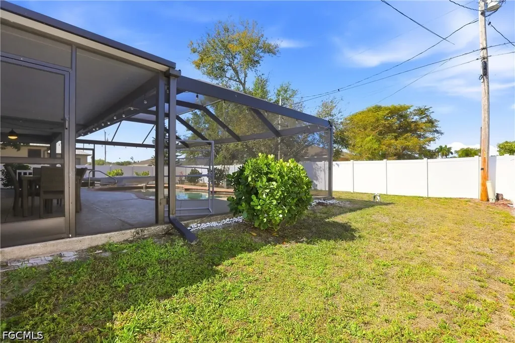 1818 SW 4th Avenue Cape Coral FL 33991