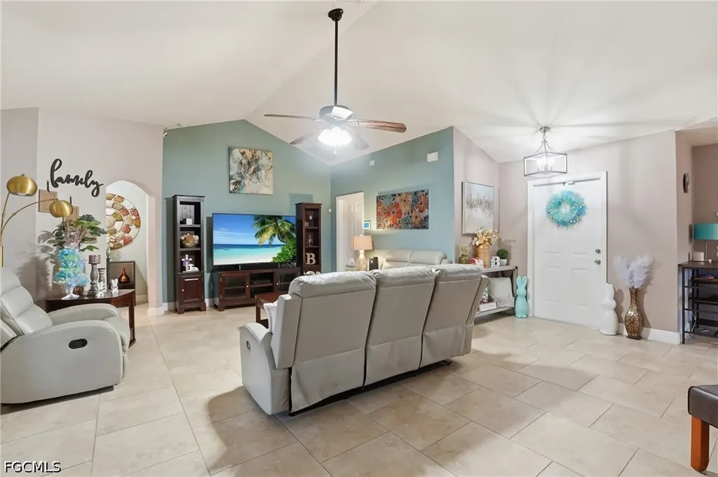 906 Venice Avenue N Lehigh Acres FL 33971
