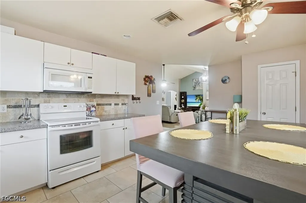 906 Venice Avenue N Lehigh Acres FL 33971