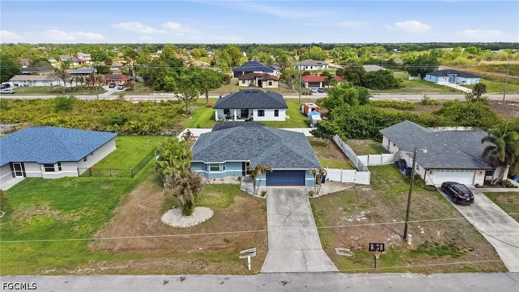 906 Venice Avenue N Lehigh Acres FL 33971