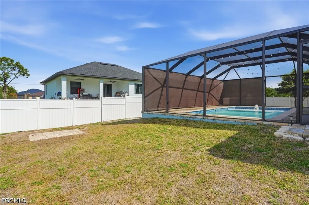 906 Venice Avenue N Lehigh Acres FL 33971
