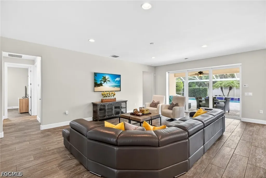 10582 Jackson Square Drive Estero FL 33928