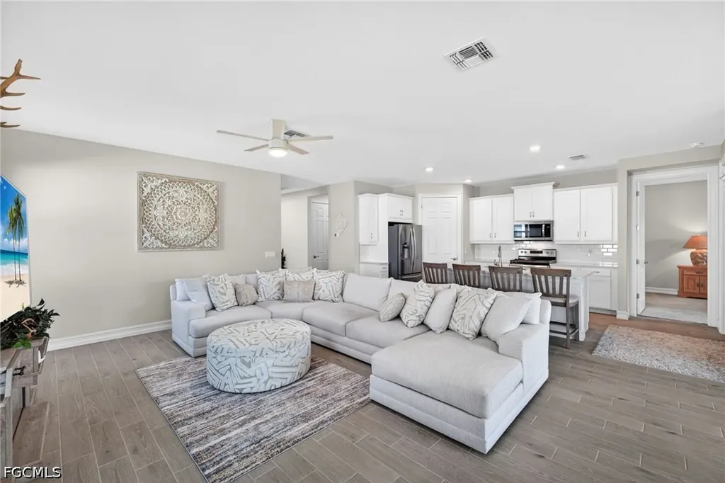 15330 Yellow Birch Court Alva FL 33920