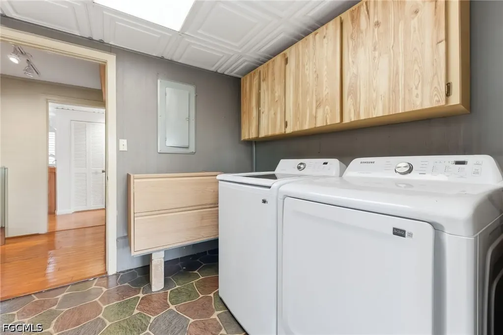 1702 Hill Avenue Fort Myers FL 33901